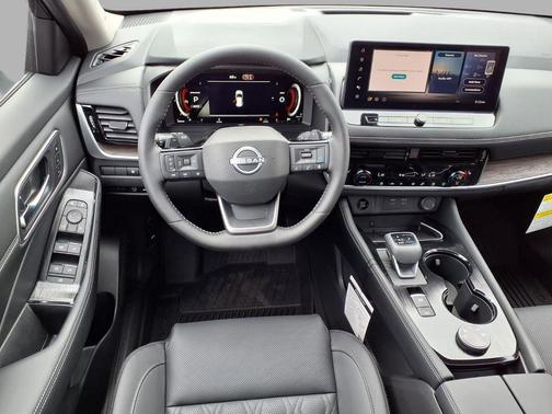 Obsidian Green 2026 Nissan Rogue Platinum