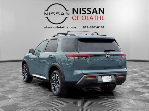 Baltic Teal 2026 Nissan Pathfinder Platinum