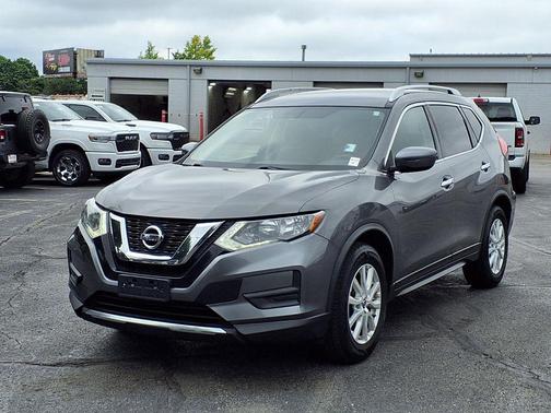 Gun Metallic 2017 Nissan Rogue SV