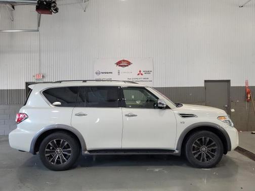 2017 Nissan Armada Platinum