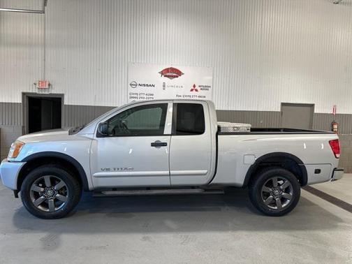 2015 Nissan Titan SV