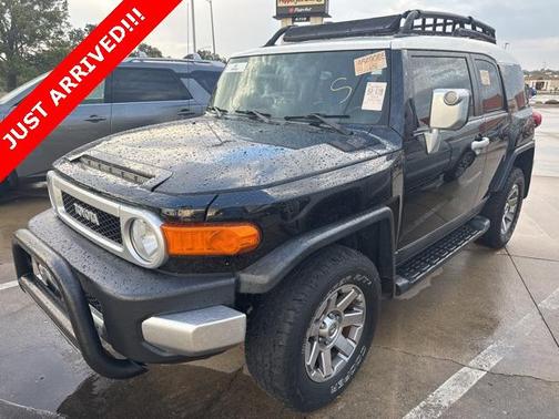 2014 Toyota FJ Cruiser Base