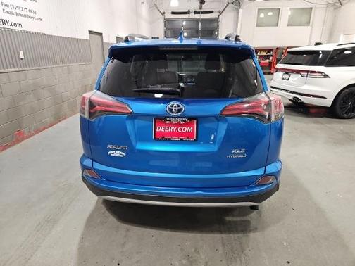 2017 Toyota RAV4 Hybrid XLE