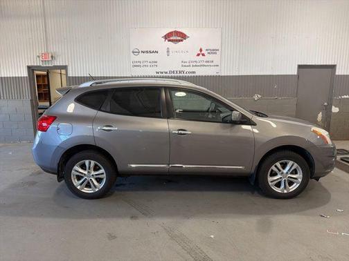 Platinum Graphite Metallic 2013 Nissan Rogue SV