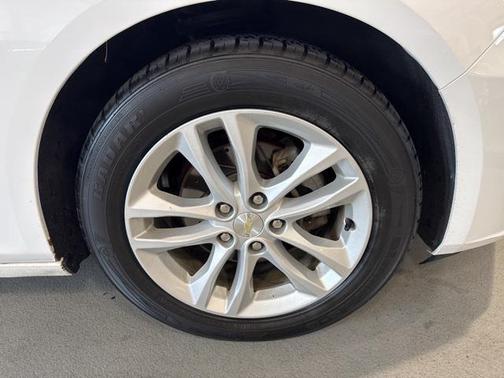 2017 Chevrolet Malibu 1LT