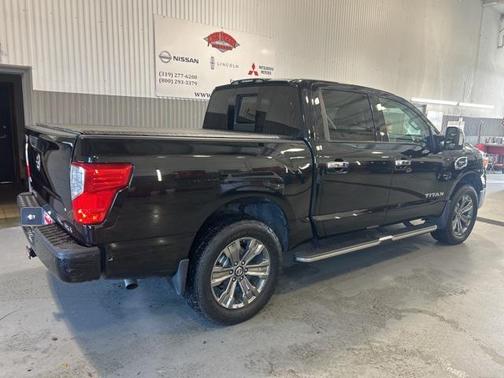 2017 Nissan Titan SL