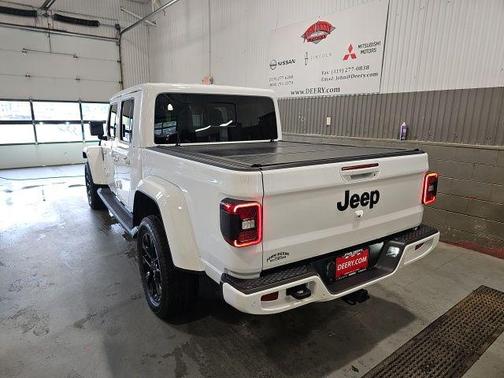 Bright White Clearcoat 2023 Jeep Gladiator High Altitude