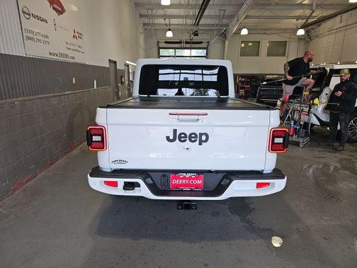 Bright White Clearcoat 2023 Jeep Gladiator High Altitude