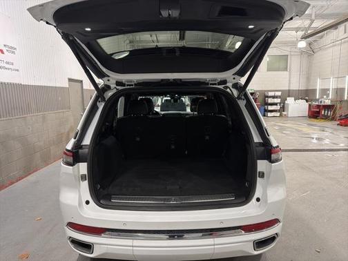 2023 Jeep Grand Cherokee 4xe Overland