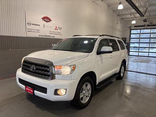 2015 Toyota Sequoia SR5