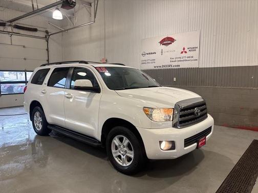 2015 Toyota Sequoia SR5