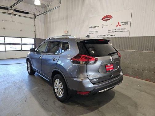 Gun Metallic 2018 Nissan Rogue SV
