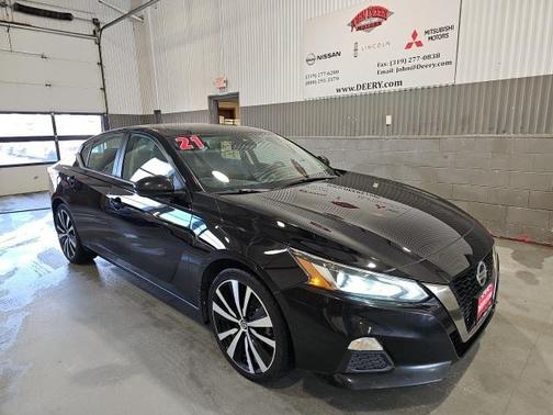 2021 Nissan Altima 2.5 SR