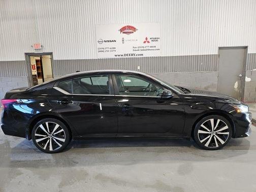 2021 Nissan Altima 2.5 SR
