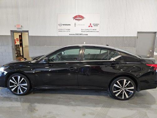 2021 Nissan Altima 2.5 SR