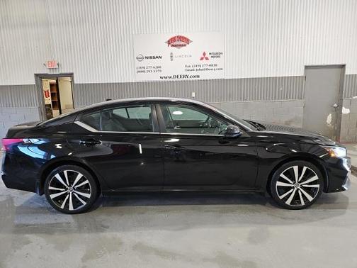 2021 Nissan Altima 2.5 SR