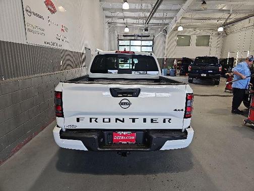 Glacier White 2026 Nissan Frontier SV