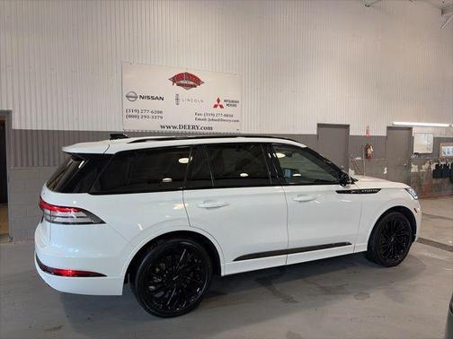 Pristine White Metallic Tri-Coat 2025 Lincoln Aviator Reserve AWD