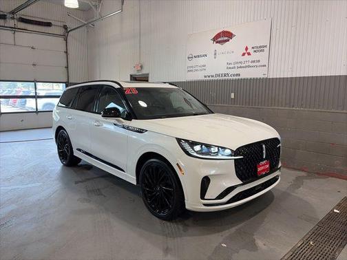 Pristine White Metallic Tri-Coat 2025 Lincoln Aviator Reserve AWD