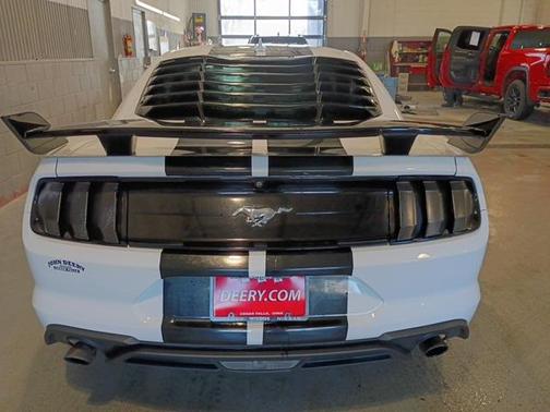 2020 Ford Mustang EcoBoost