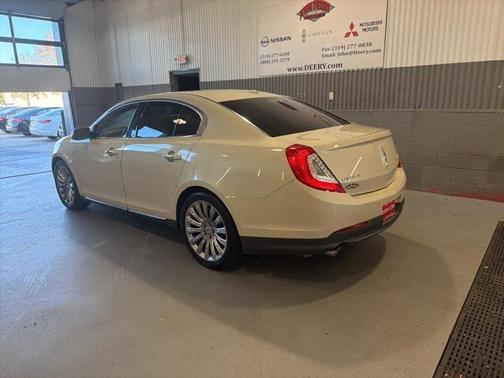 2014 Lincoln MKS Base