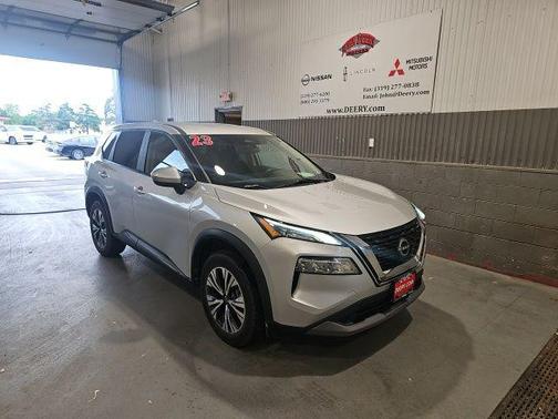 Brilliant Silver Metallic 2023 Nissan Rogue SV