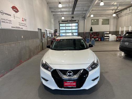 2017 Nissan Maxima 3.5 SR