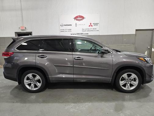 2017 Toyota Highlander Limited