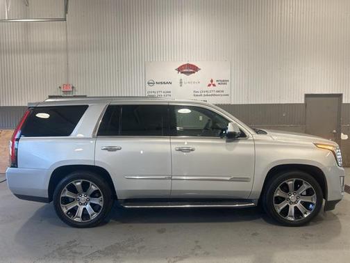 2016 Cadillac Escalade Luxury