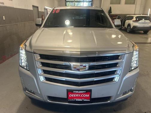 2016 Cadillac Escalade Luxury