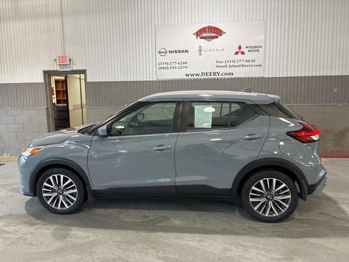 2022 Nissan Kicks SV