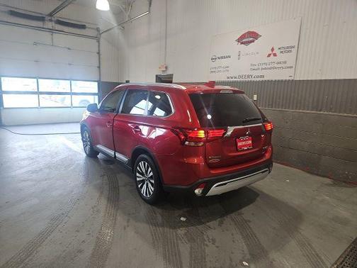 Rally Red Metallic 2019 Mitsubishi Outlander SEL S-AWC