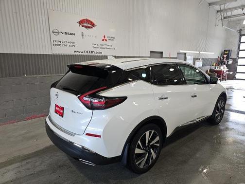 2023 Nissan Murano SL