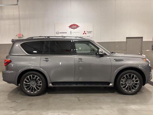 2024 Nissan Armada Platinum