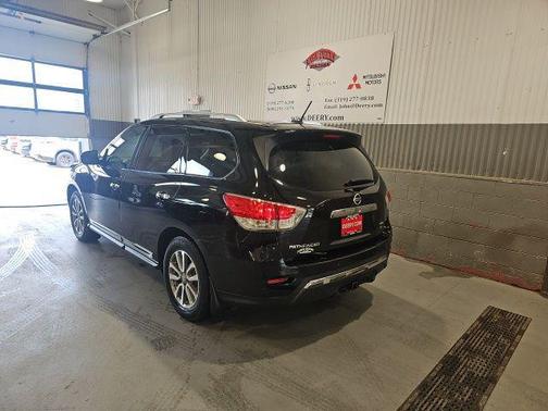 Super Black Metallic 2013 Nissan Pathfinder SL
