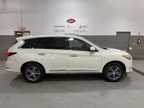 2016 INFINITI QX60 Base