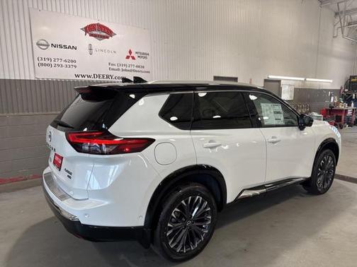 2025 Nissan Rogue Platinum