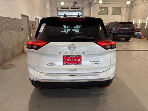 2025 Nissan Rogue Platinum