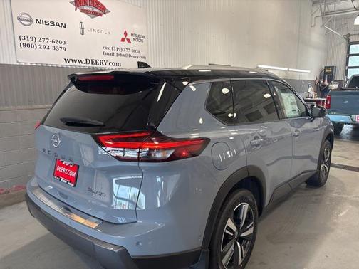 2025 Nissan Rogue SL