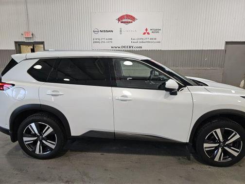 2025 Nissan Rogue SL