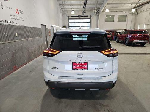 2025 Nissan Rogue SL