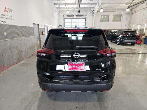 Super Black 2026 Nissan Rogue SV