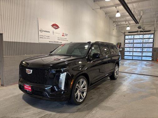 2025 Cadillac Escalade ESV Sport Platinum