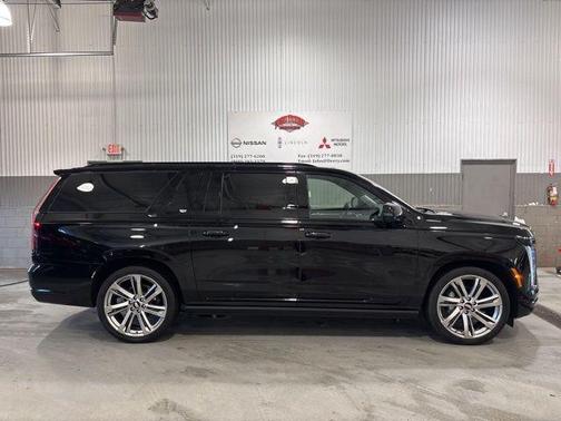 2025 Cadillac Escalade ESV Sport Platinum