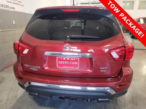 2017 Nissan Pathfinder SV