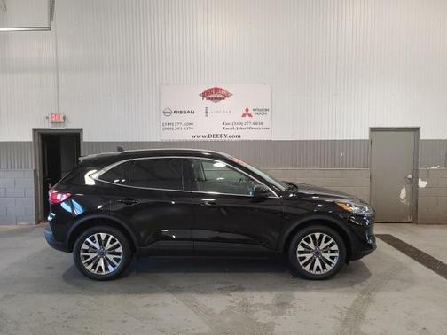 2022 Ford Escape Titanium