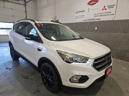 White Platinum Clearcoat Metallic 2017 Ford Escape Titanium