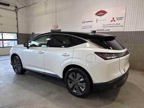 2025 Nissan Murano SL