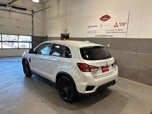 White Diamond 2026 Mitsubishi Outlander Sport 2.0 LE