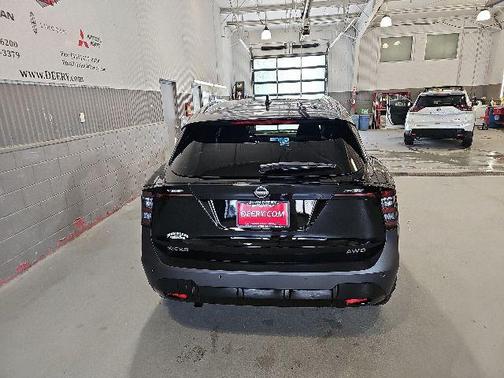 Super Black 2026 Nissan Kicks SV